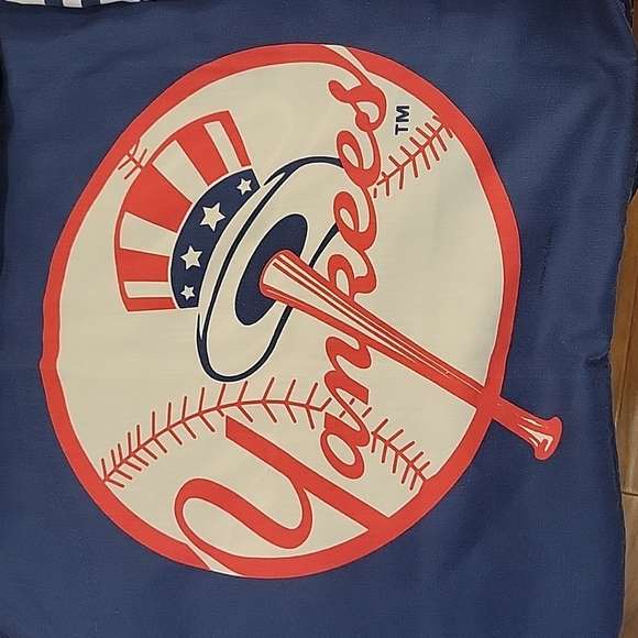 2006 Dan River YANKEES Twin Sheet Set 2-bottom 2-pillow shams - Picture 2 of 6